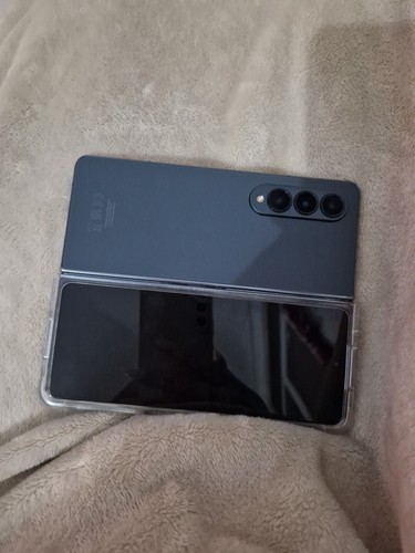 Samsung fold 4 - fold,